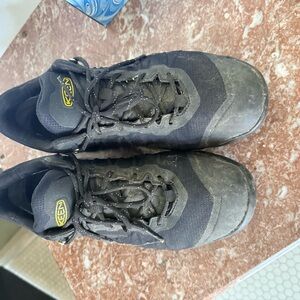 KEEN Men's Venture Contoured Waterproof Hiking Shoes